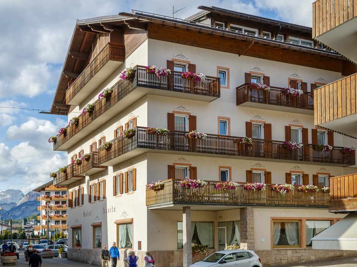 Hotel Aquila Cortina d'Ampezzo Exterior photo
